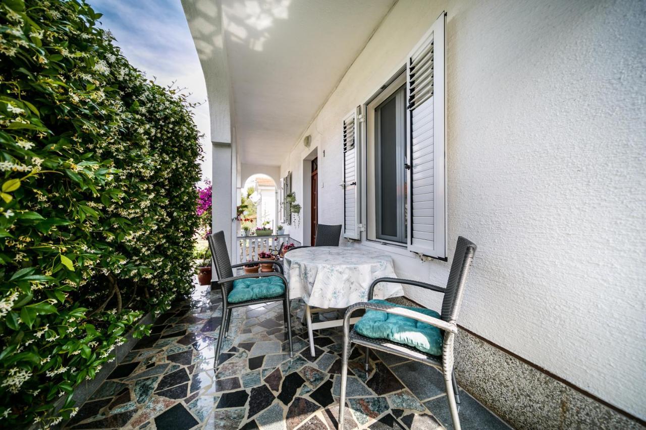 Apartment Near The Sea Judita Malinska Exterior foto